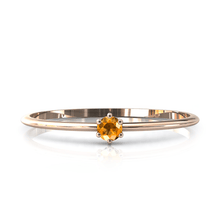 Charger l'image dans la galerie, Mini solitaire en or rose 750 serti d'un grenat Spessartite