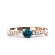 Charger l'image dans la galerie, Solitaire en or rose 750 serti d'une Topaze Blue London et empierré de 18 diamants