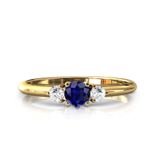 Charger l'image dans la galerie, Solitaire épaulé en or jaune 750 serti d'un Saphir central de 4 mm