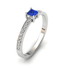 Charger l'image dans la galerie, Solitaire en or blanc 750 serti d'une Tanzanite en taille princesse