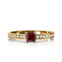 Charger l'image dans la galerie, Solitaire en or jaune 750 serti d'un grenat Rhodolite en taille princesse