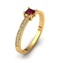 Charger l'image dans la galerie, Solitaire en or jaune 750 serti d'un grenat Rhodolite en taille princesse