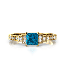 Charger l'image dans la galerie, Solitaire en or jaune 750 serti d'une Topaze en taille princesse