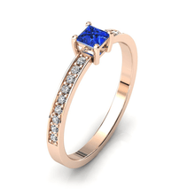 Charger l'image dans la galerie, Solitaire en or rose 750 serti d'une Tanzanite en taille princesse