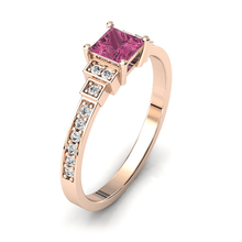Charger l'image dans la galerie, Solitaire en or rose 750 serti d'une Tourmaline en taille princesse