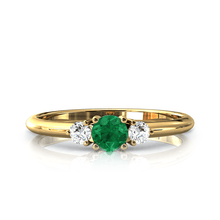 Charger l'image dans la galerie, Solitaire épaulé en or jaune 750 serti d'une Emeraude centrale de 4 mm
