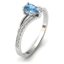Charger l'image dans la galerie, Solitaire en or blanc palladié 750 serti d'une Aigue-marine en taille poire
