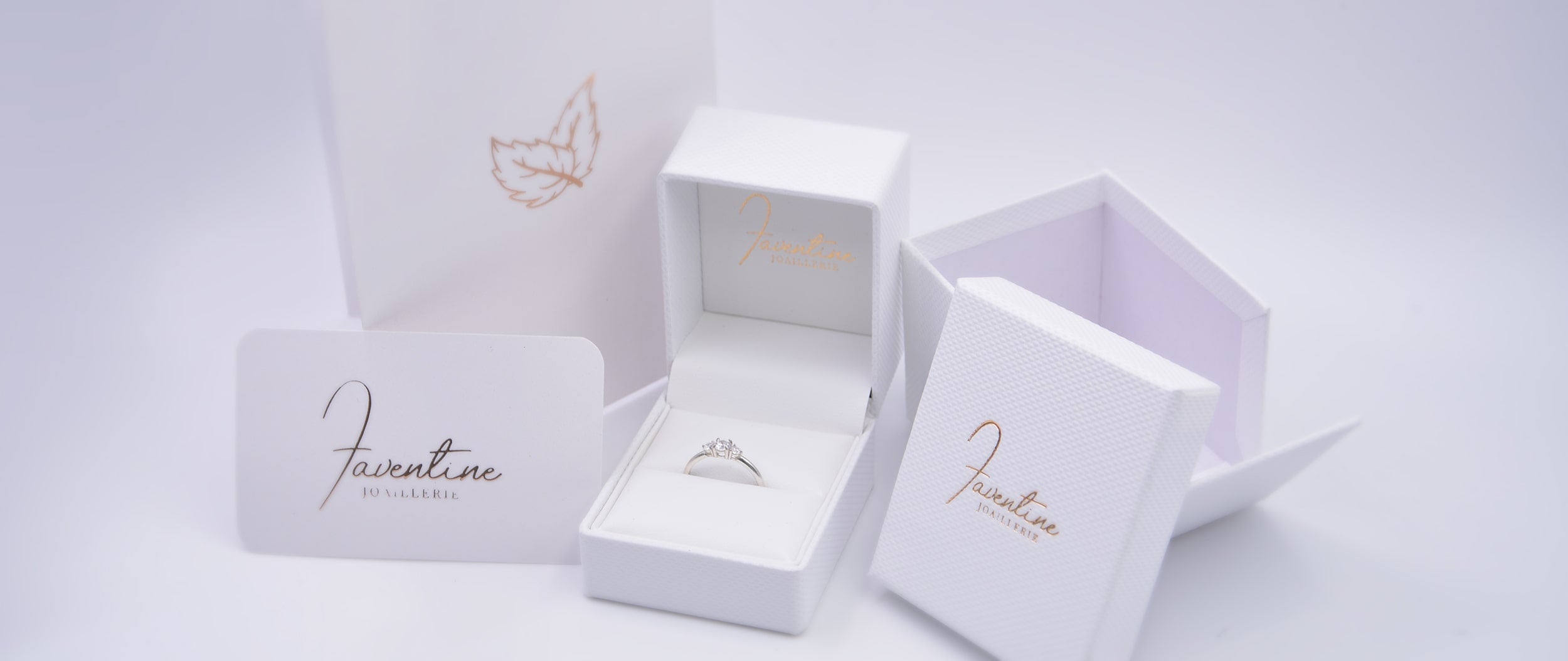 Emballages fournis à l'achat d'un bijou en or 18 carats Faventine Joaillerie
